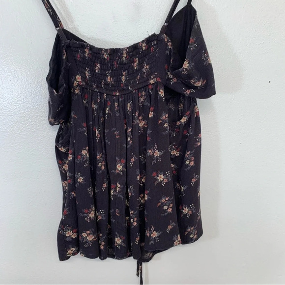 American Eagle Baby Doll Top Small‎  Y2K Dark Blue Floral Smocked Strappy Cutout - Picture 4 of 10
